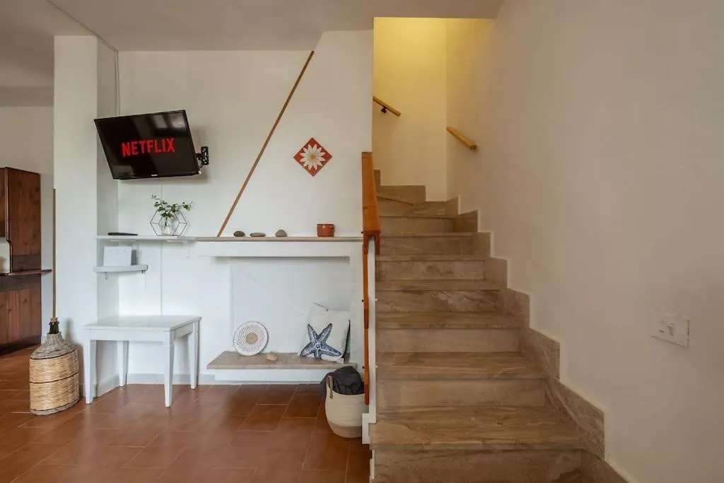 Villa Sant'Andrea 180M To The Sea- Privat Parking-Netflix-Self Check In 夸尔图-圣埃莱娜